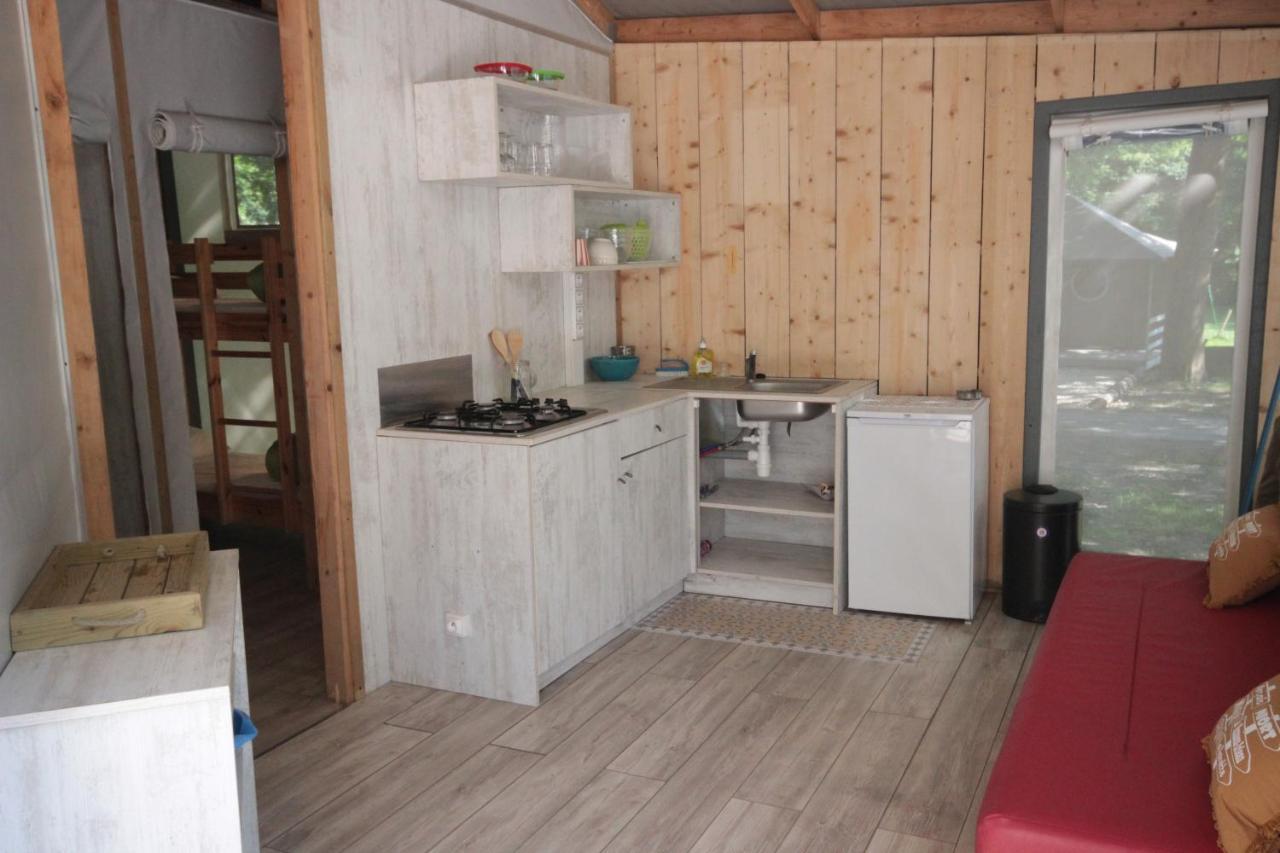 Camping L'Ilot Du Chail Sansais المظهر الخارجي الصورة